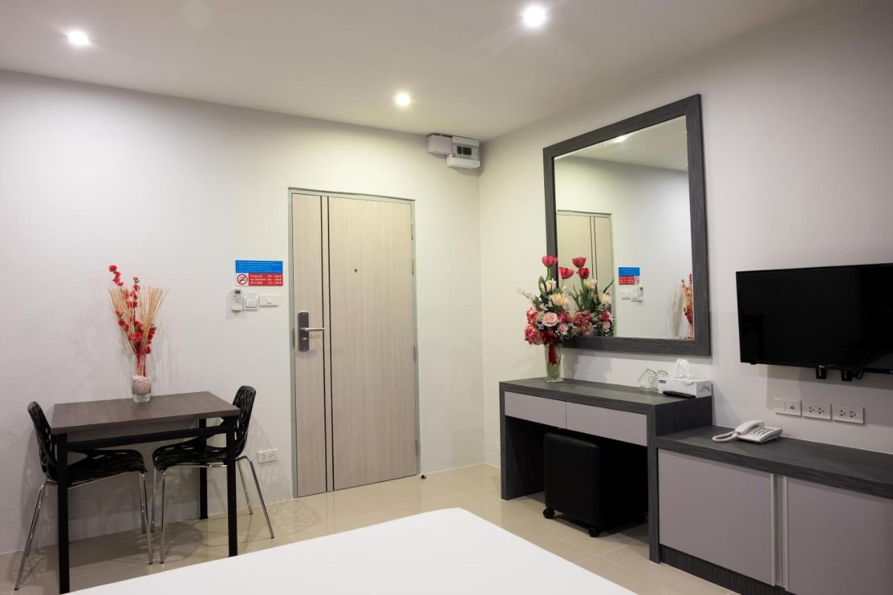 Db Plus 5 Bangkok Exterior photo